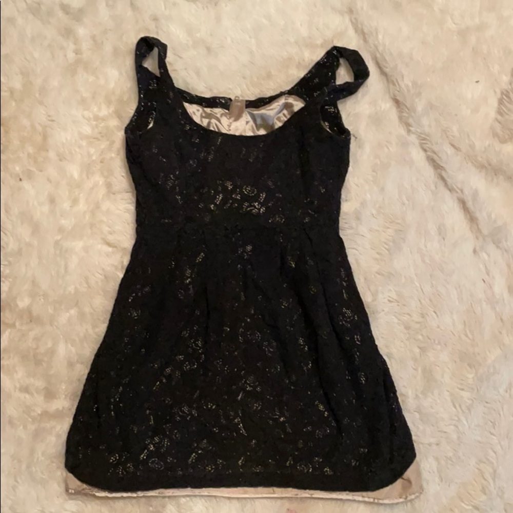 Lace detail dress